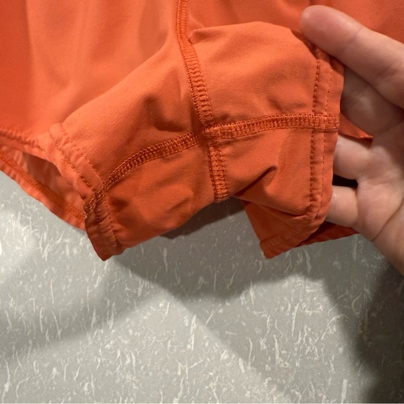 Vuori clementine shorts women’s size small - Picture 4 of 5